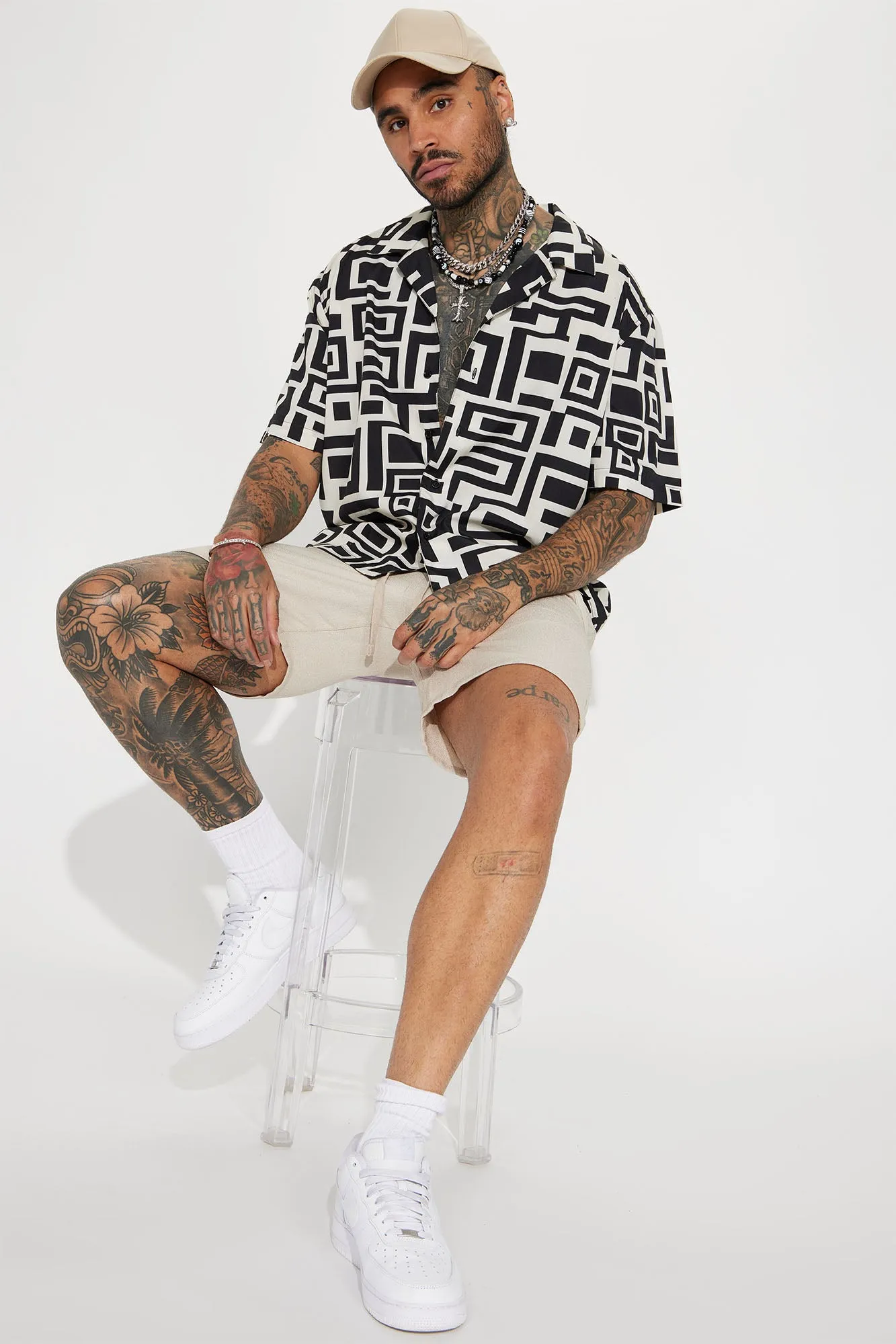 Amazed Short Sleeve Button Up - Black