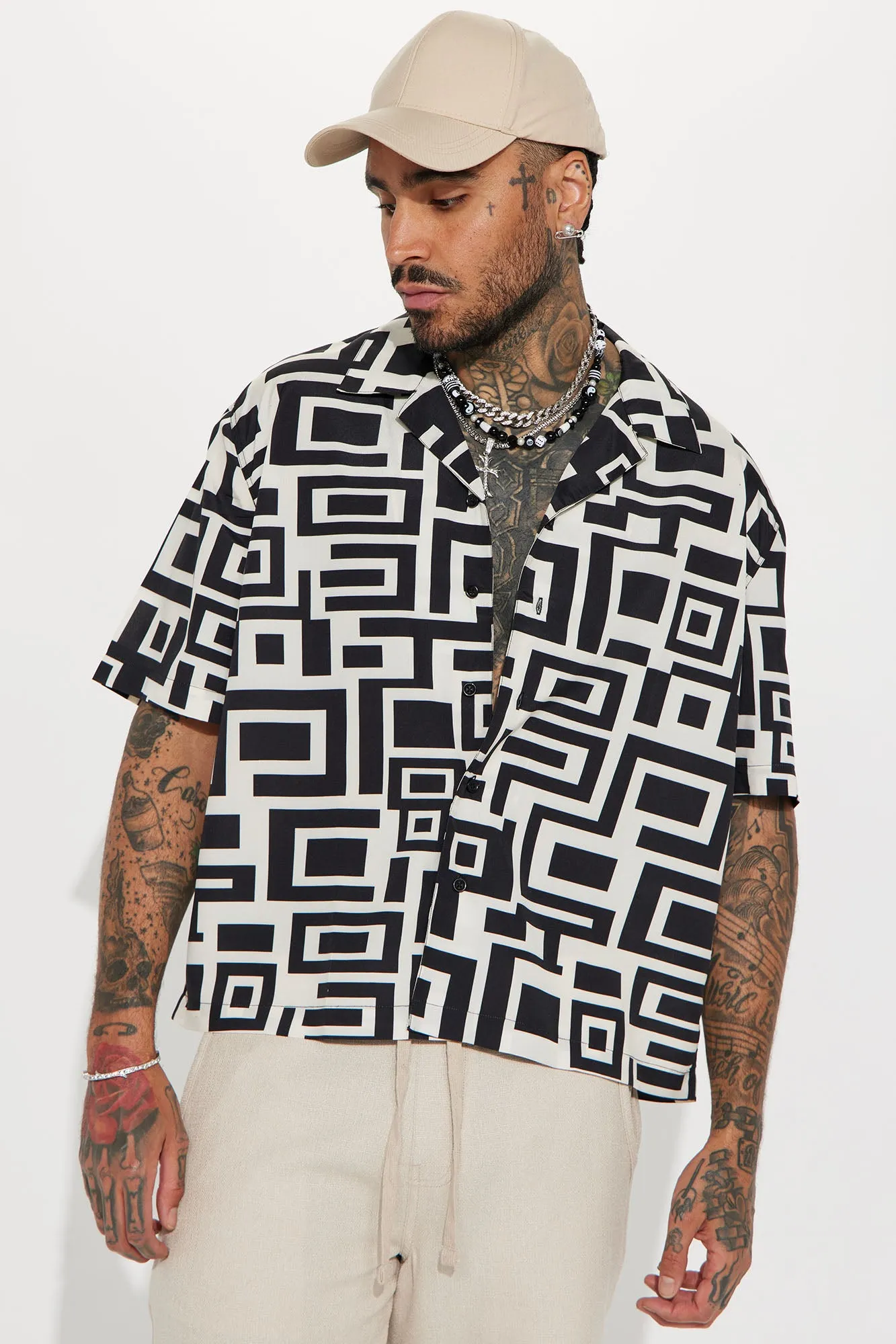 Amazed Short Sleeve Button Up - Black