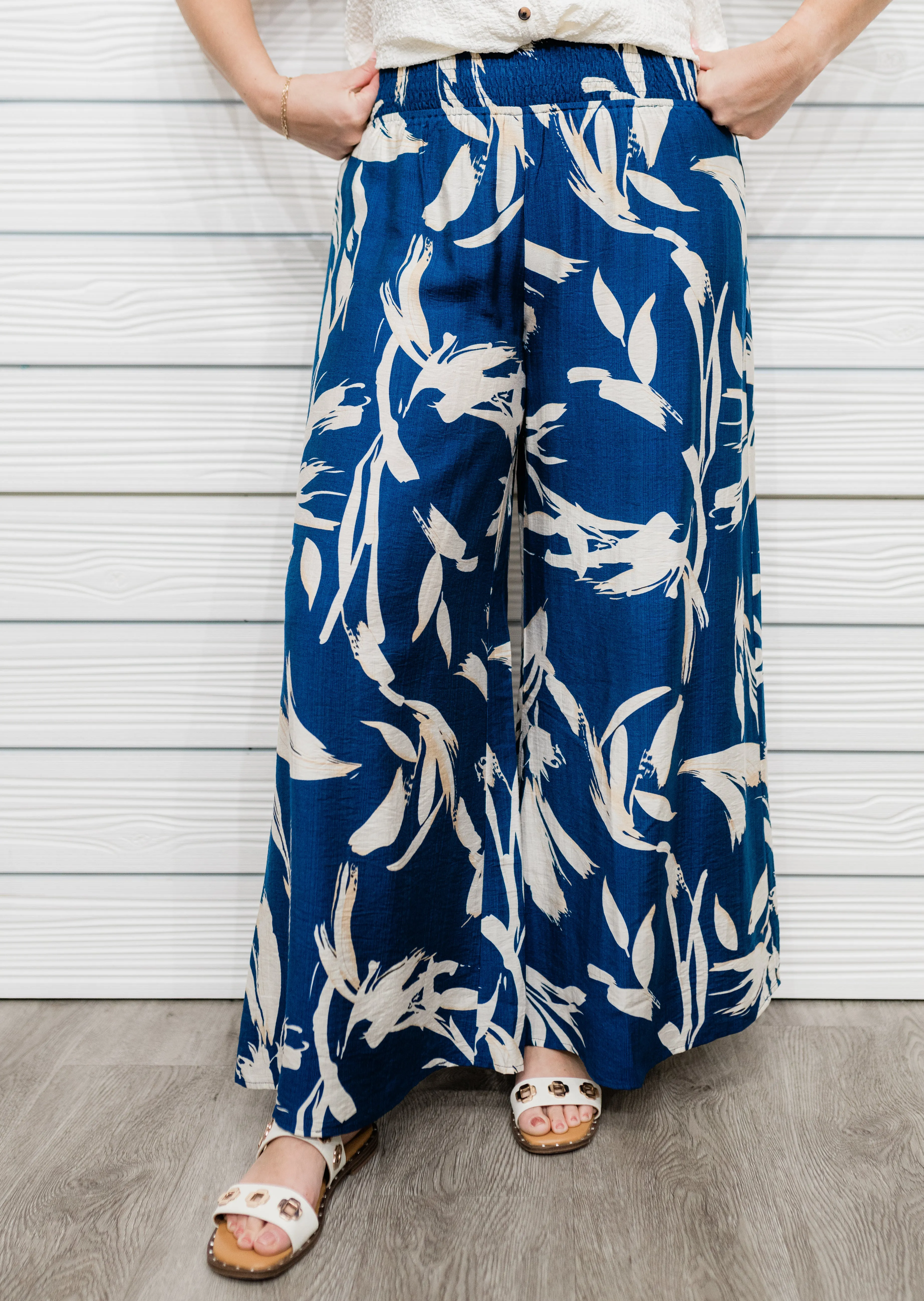 Fluttering Breeze Floral Pants