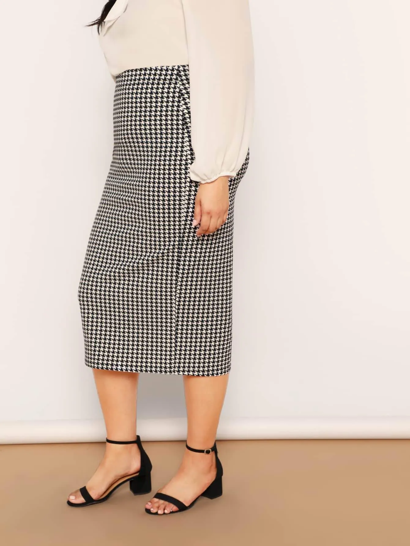 SHEIN Plus Houndstooth Print Bodycon Skirt