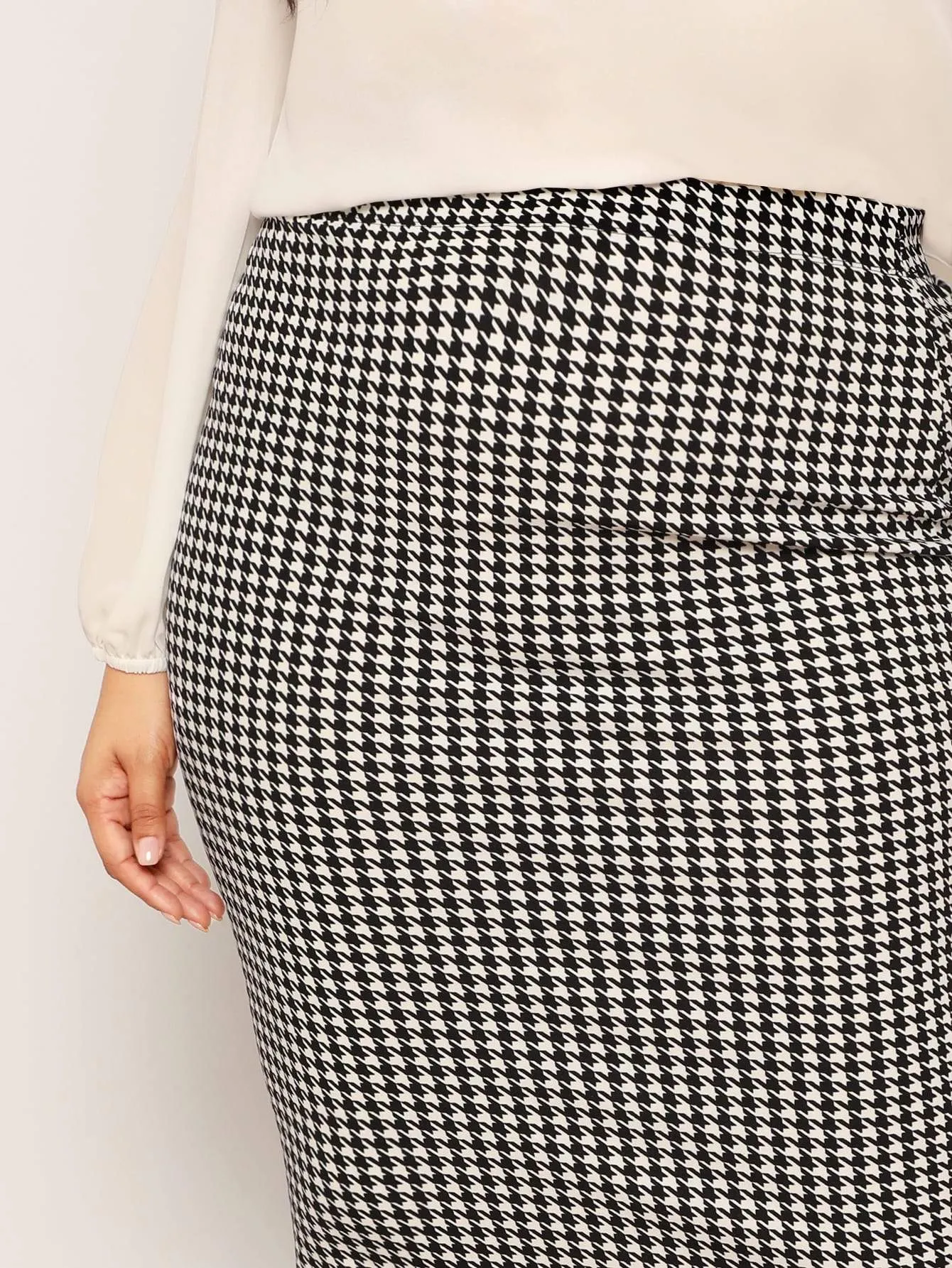 SHEIN Plus Houndstooth Print Bodycon Skirt